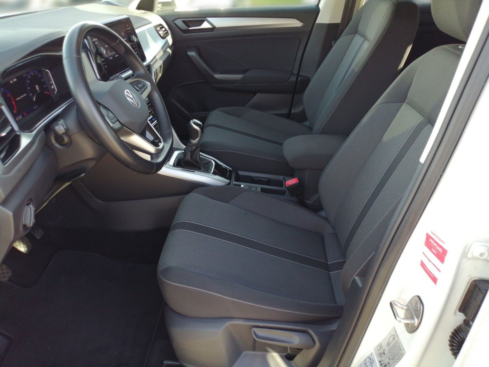 Volkswagen T-Roc - Bild 14