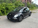 Volkswagen VW Beetle / New Beetle 1.6 Benzin TÜV 06/26 - Volkswagen New Beetle mit Benzin-Antrieb: Limousine, 1.6