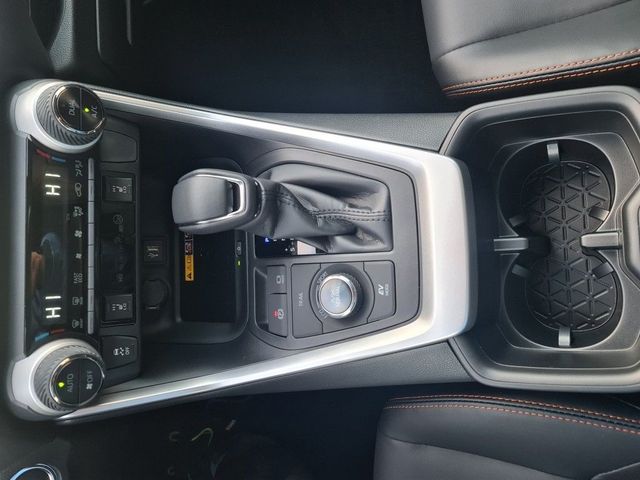 RAV 4 2.5 4x4 Hybrid Adventure