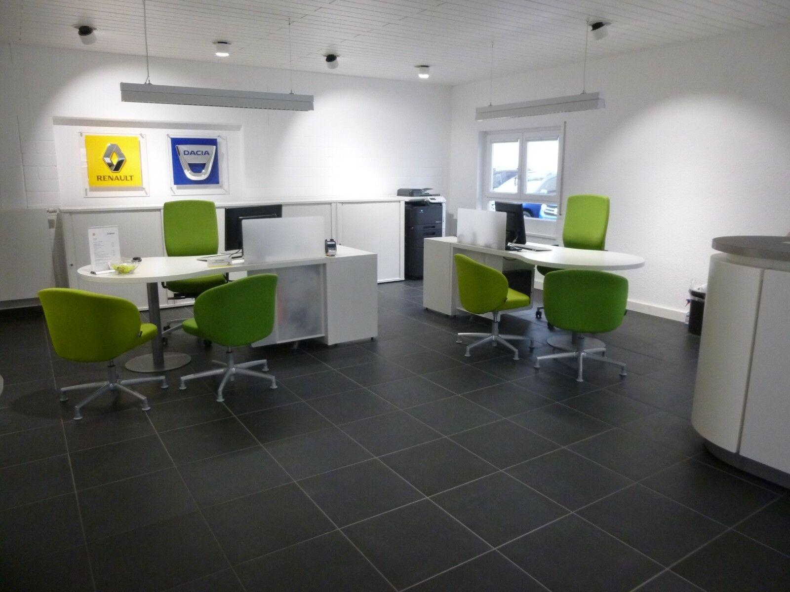 showroom-image-top
