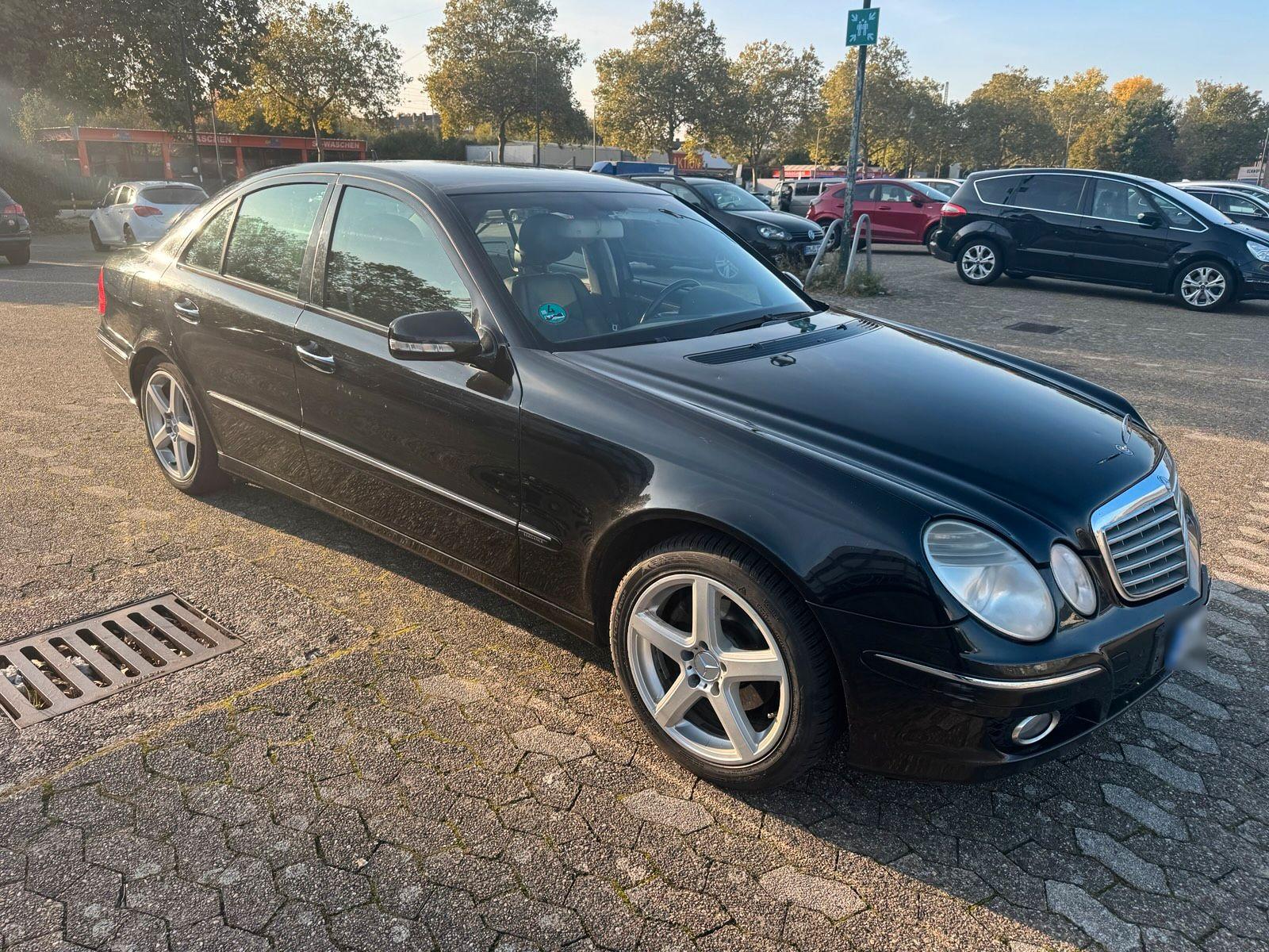 Mercedes-Benz E 220
