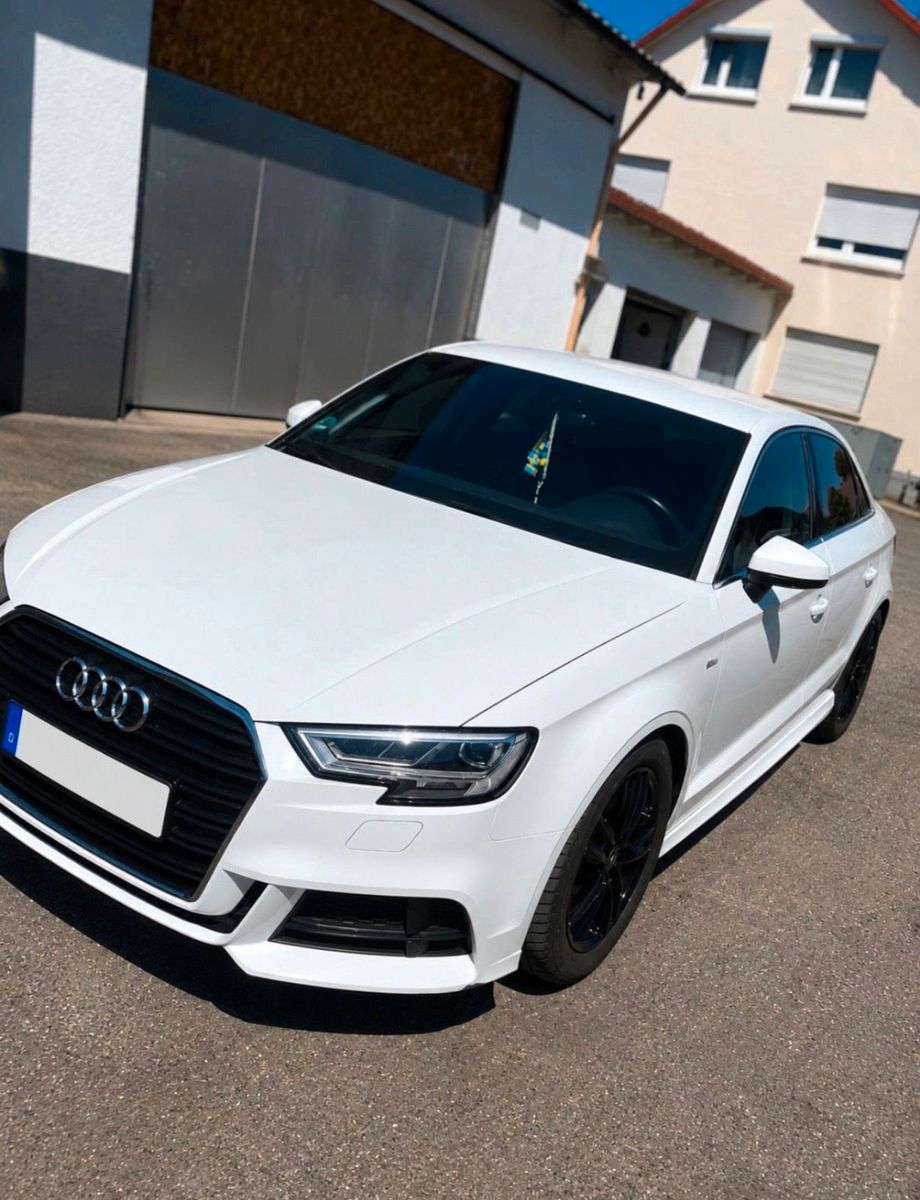 AUDI A3 35 TFSI  S-Line Limousine 150 PS TOP GEPFLEGT