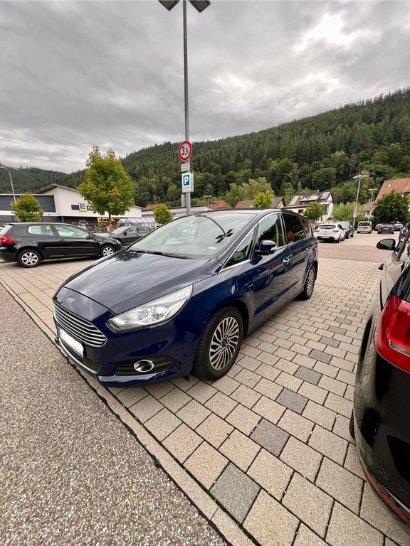 Ford S-Max