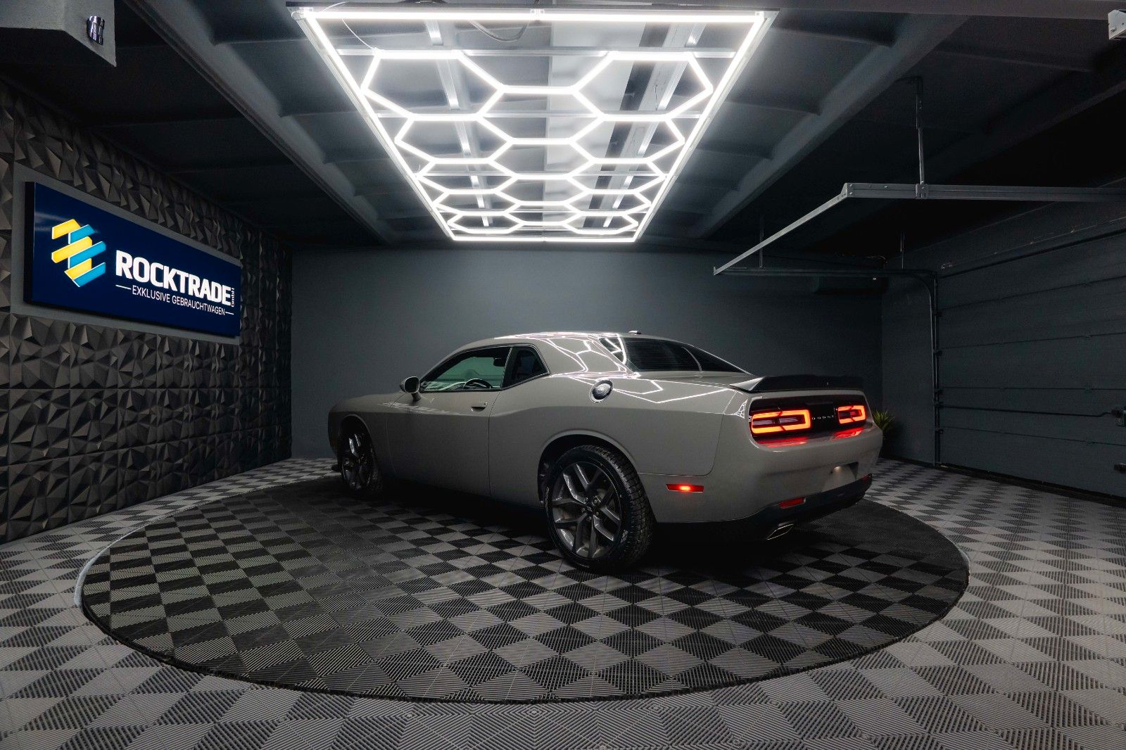 Fahrzeugabbildung Dodge Challenger 3.6 V6 GT SRT Styling *LED*1.Hand*