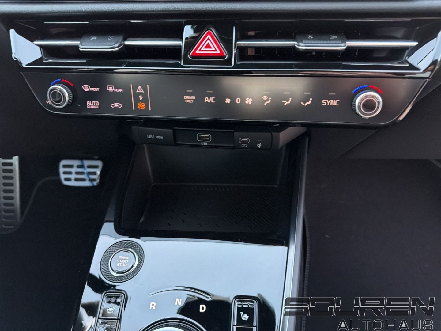 Fahrzeugabbildung Kia Niro HEV Spirit Glasdach Technik-&Relax-Paket 18