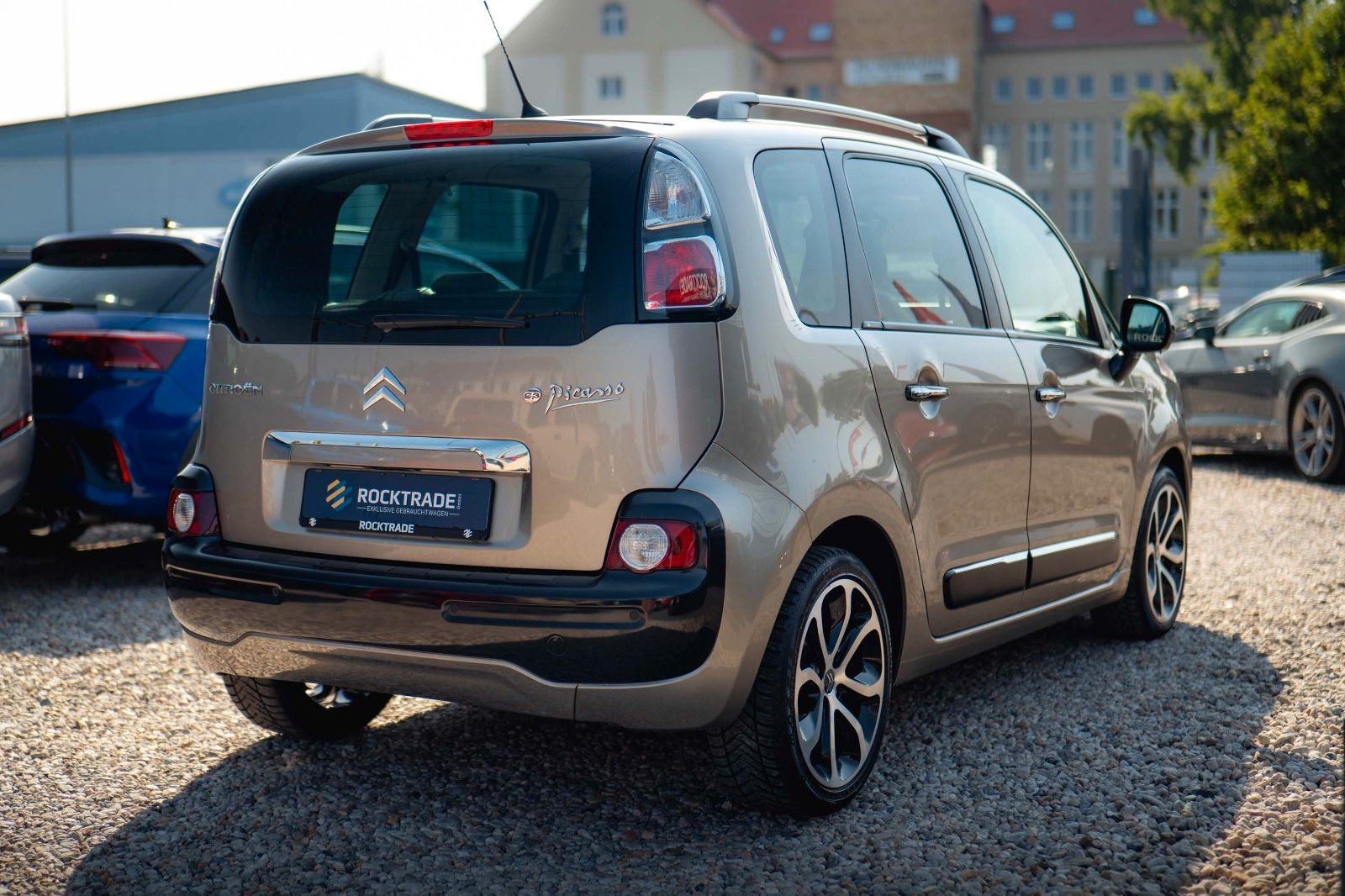 Fahrzeugabbildung Citroën C3 Picasso Exclusive Black Paket *1.Hand*Pano*