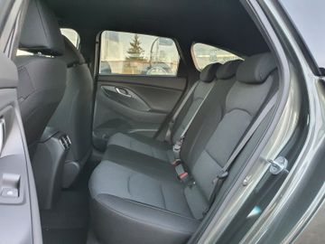 Fahrzeugabbildung Hyundai i30 1.0 T-GDI Connect & Go