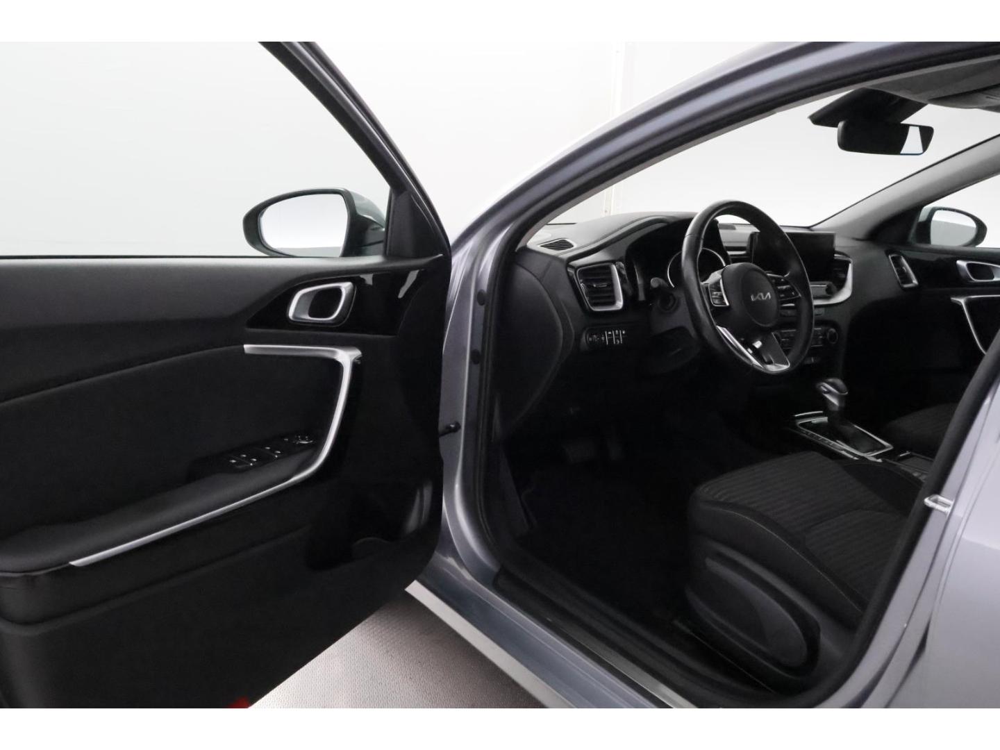 Kia Ceed_sw 1.6T-GDI Aut.Vision+LED+VIRTUAL+KAMERA
