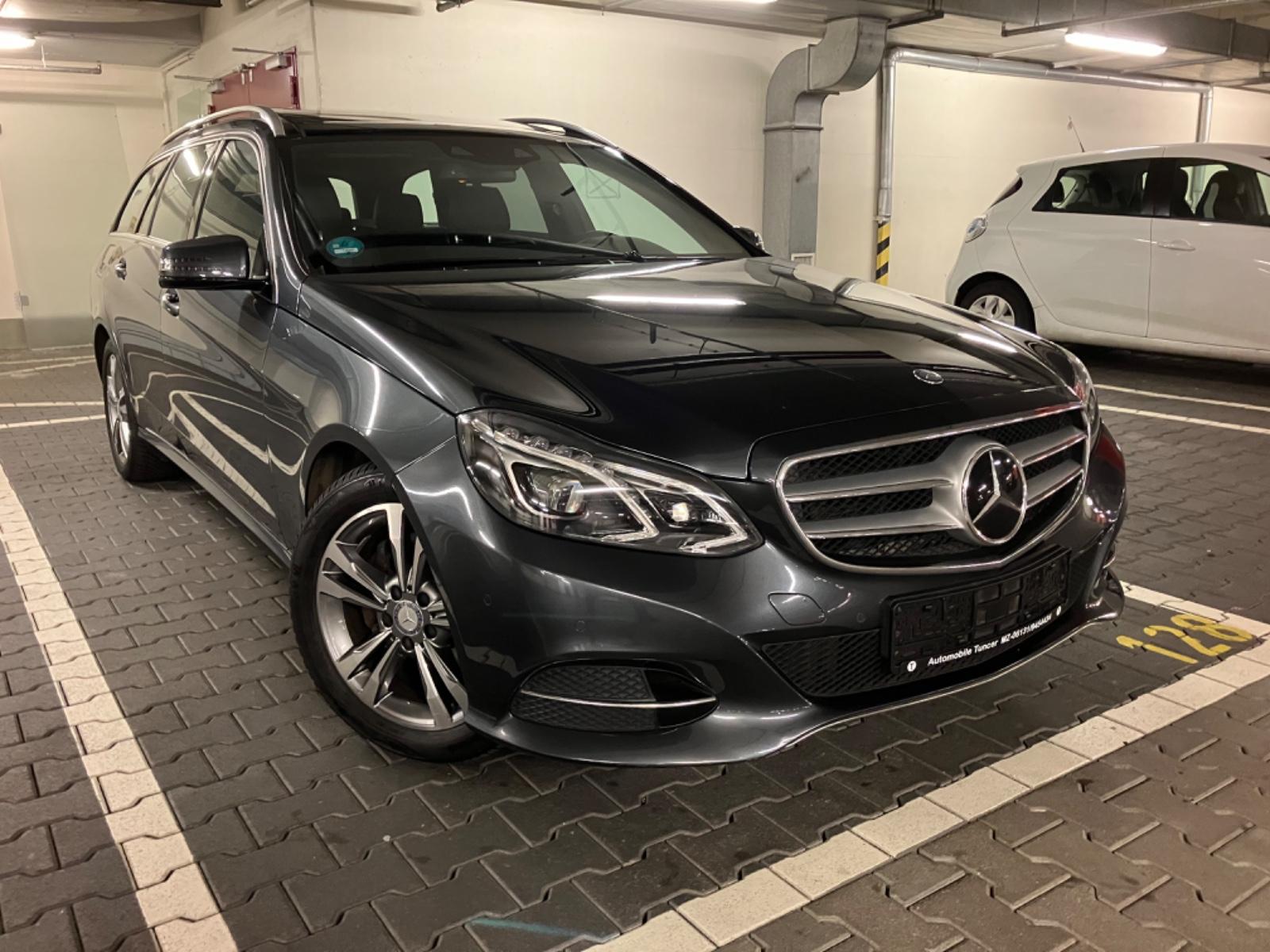 Mercedes-Benz T E 350 4Matic Avantgarde COMAND-ACC-PANO-LED