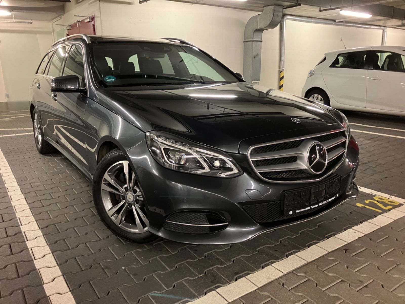 MERCEDES-BENZ T E 350 4Matic Avantgarde COMAND-ACC-PANO-LED