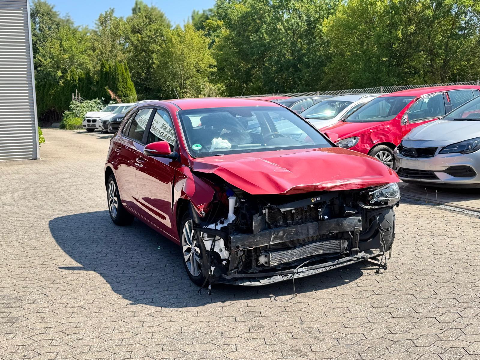 Hyundai i30 1.4 T-GDI Trend *Voll Schekheft*