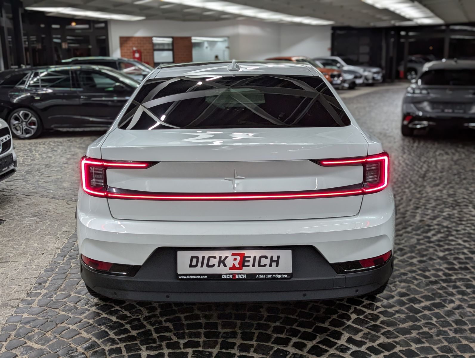 Fahrzeugabbildung Polestar 2 Range SoH 94% PILOT PLUS-PK PANO LED H&K WÄRME