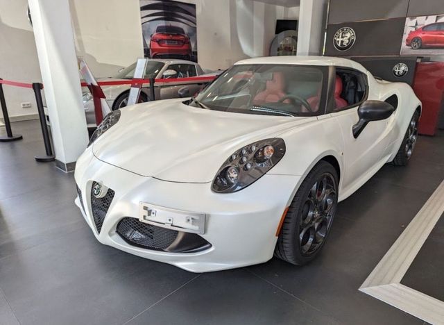 Alfa Romeo 4C 1750 TBi. INTERNI ROSSI UNICI