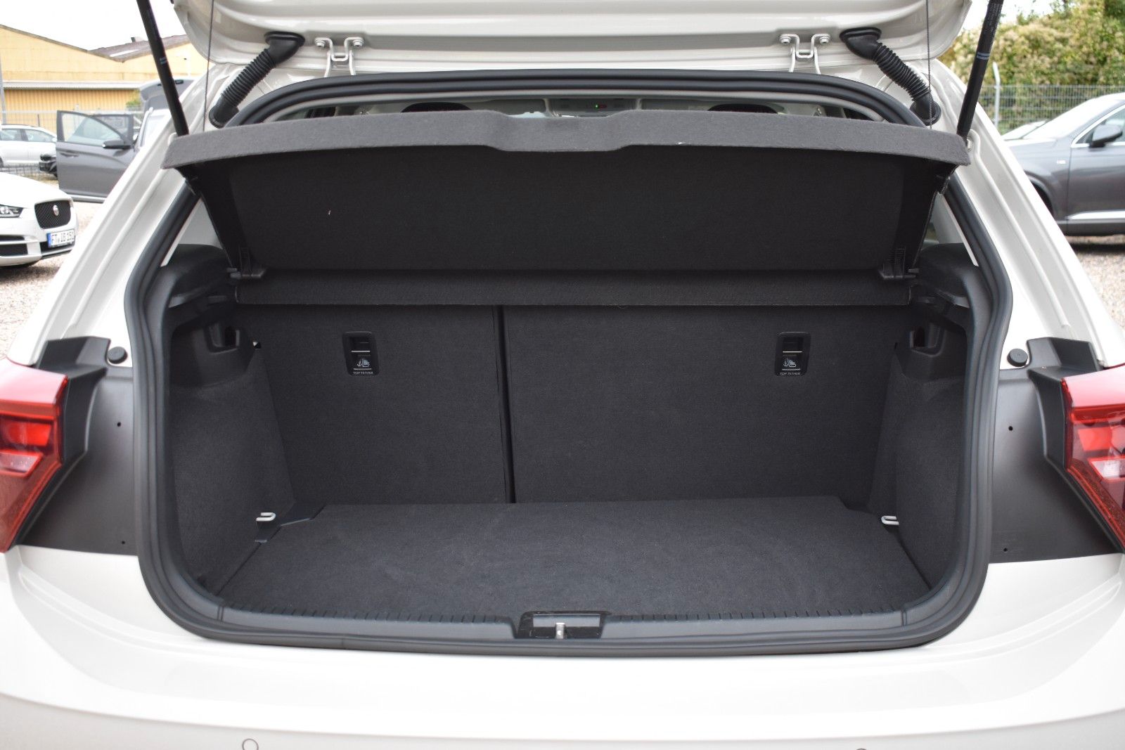 Fahrzeugabbildung Volkswagen Polo VI Goal LED/ACC//Klima/SHZ/SPEED INFO