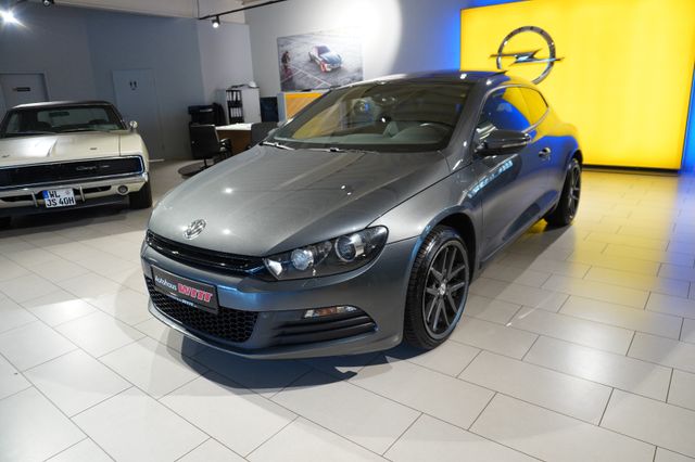 Volkswagen Scirocco 2.0 *Glasdach*Leder*Kamera*2.Hand