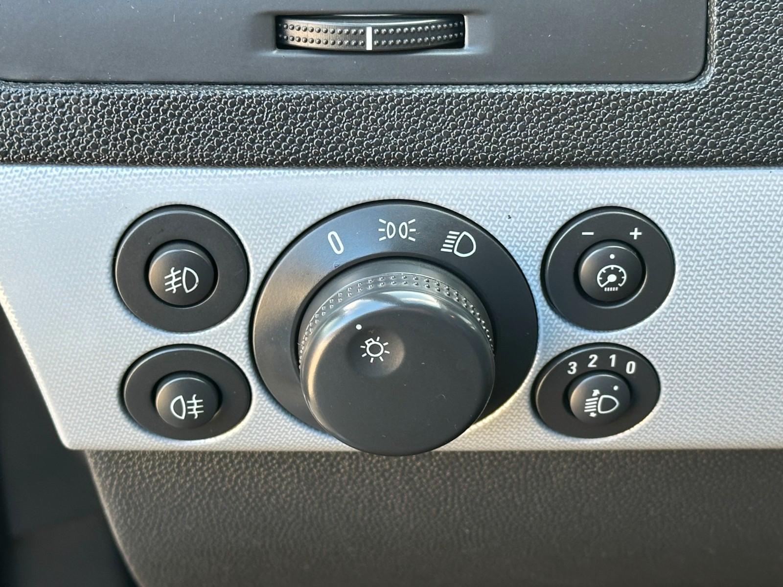 Opel Astra 2006 — photo 33