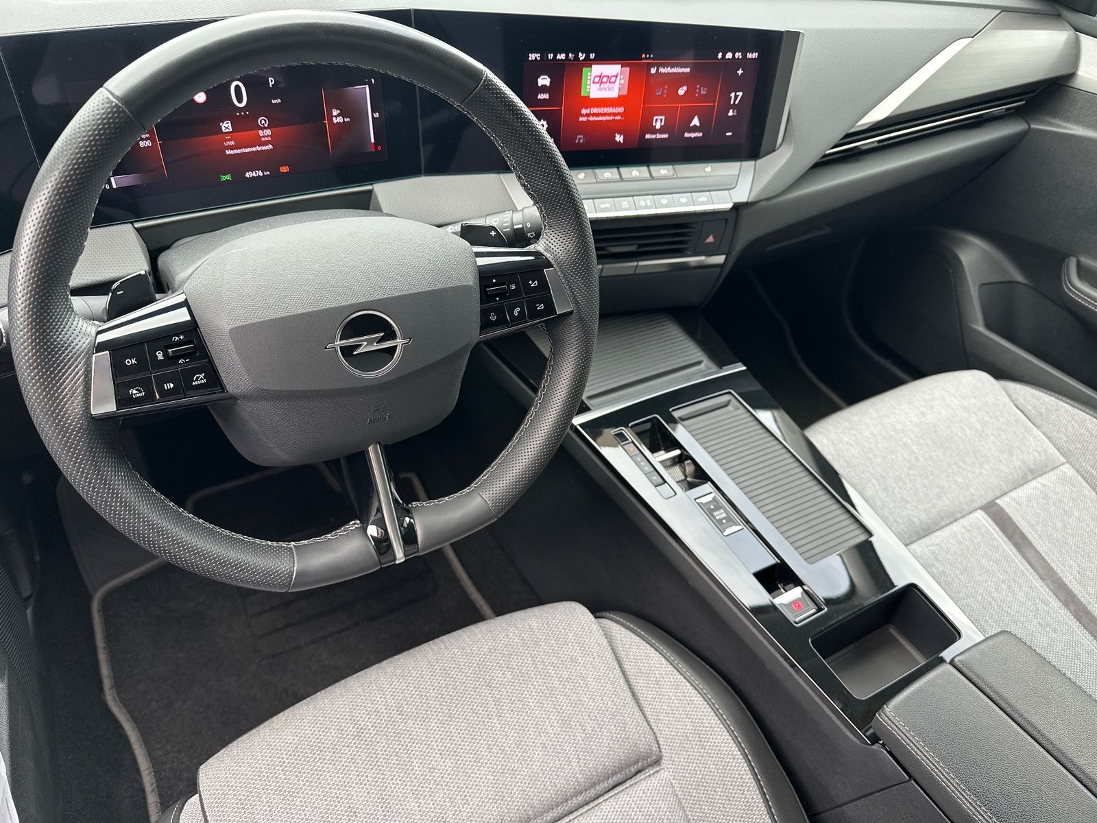 Fahrzeugabbildung Opel Astra SpT 1.5 D Automatik Business Elegance NAV