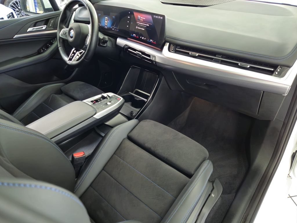 BMW 218 Active Tourer M Sport*LED*PANO*KEYL*ACC*TOTW