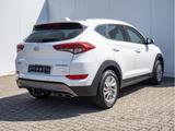 Hyundai Tucson 1.6 Intro 4WD - Hyundai TUCSON: Allradantrieb