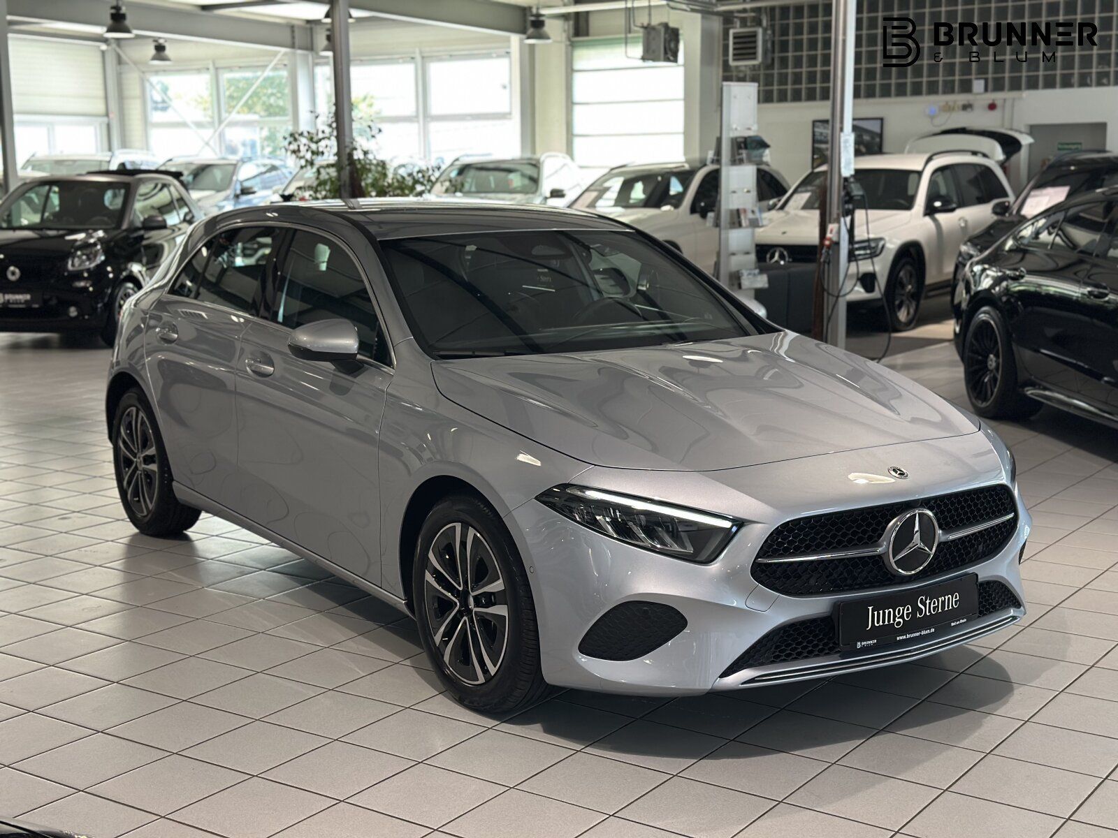 Mercedes-Benz A 180 Progressiv Sitzhzg LED Kamera CarPlay MBUX foto 3