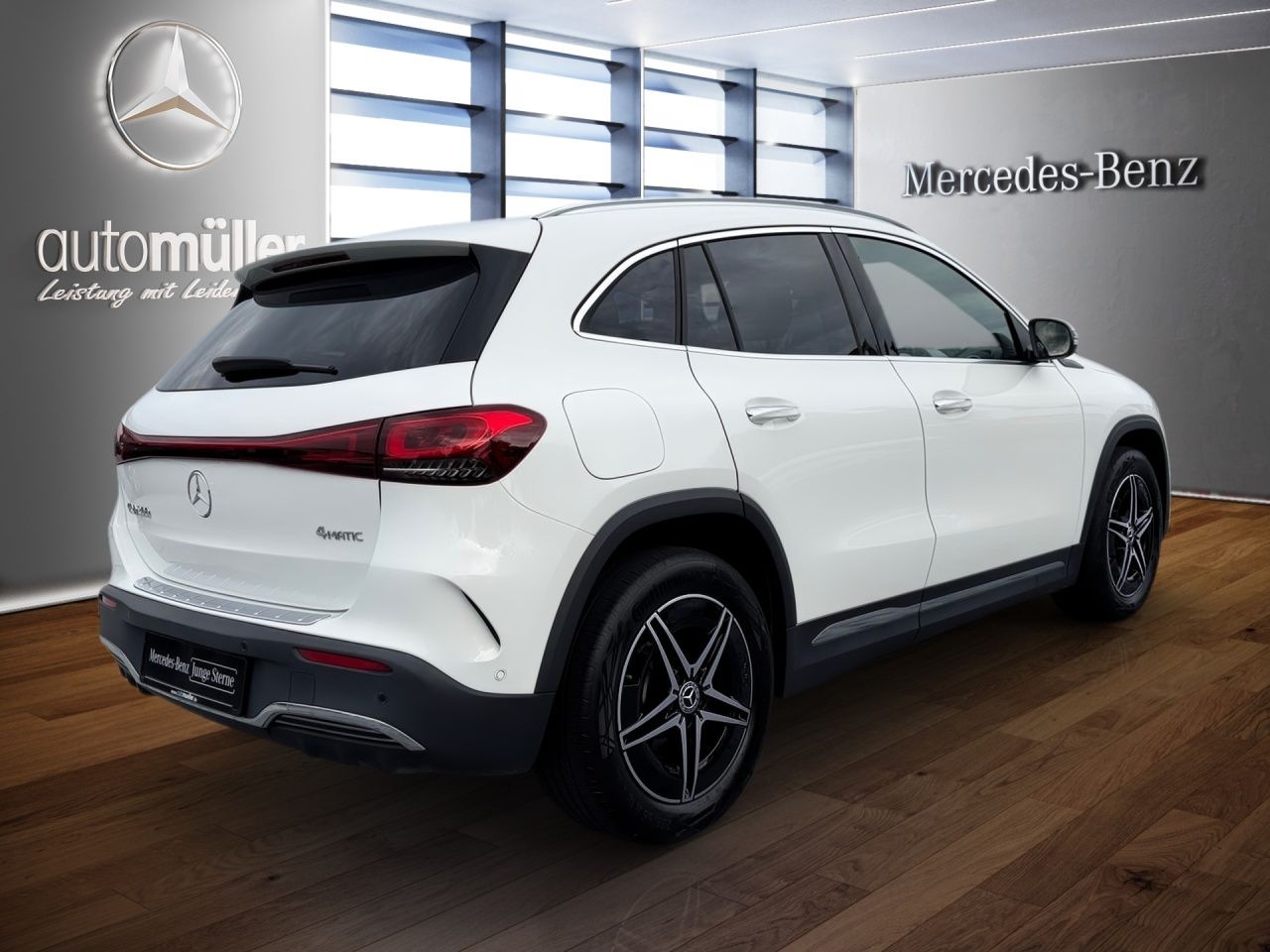 Fahrzeugabbildung Mercedes-Benz EQA 300 4M BONUS+AMG+SOUND+CARPL+KEYL+LED+KAMERA