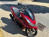 Honda PCX 125 - HONDA ROLLER 125
