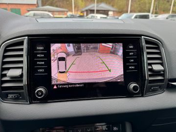 Skoda Karoq Scout 1.5 AHK*Panodach*Kamera*