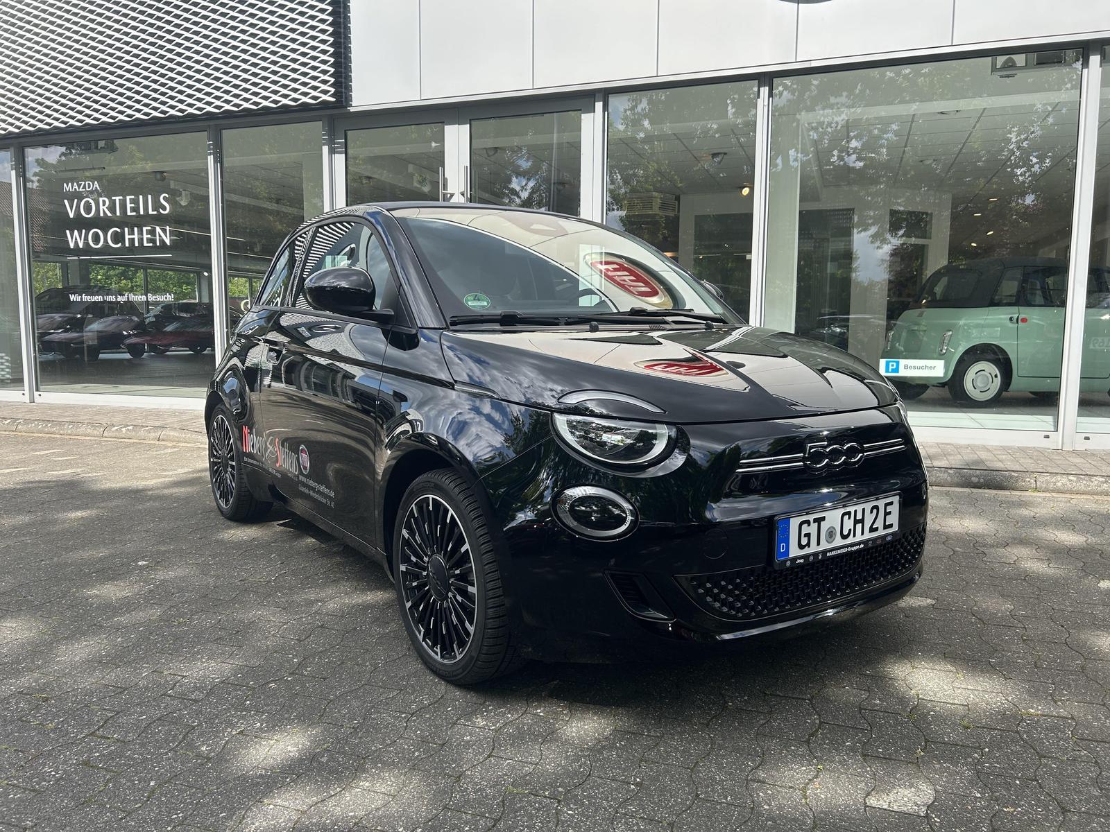 Fiat 500e Icon Cabrio 42kWh / Navi / PDC / Komfortpak
