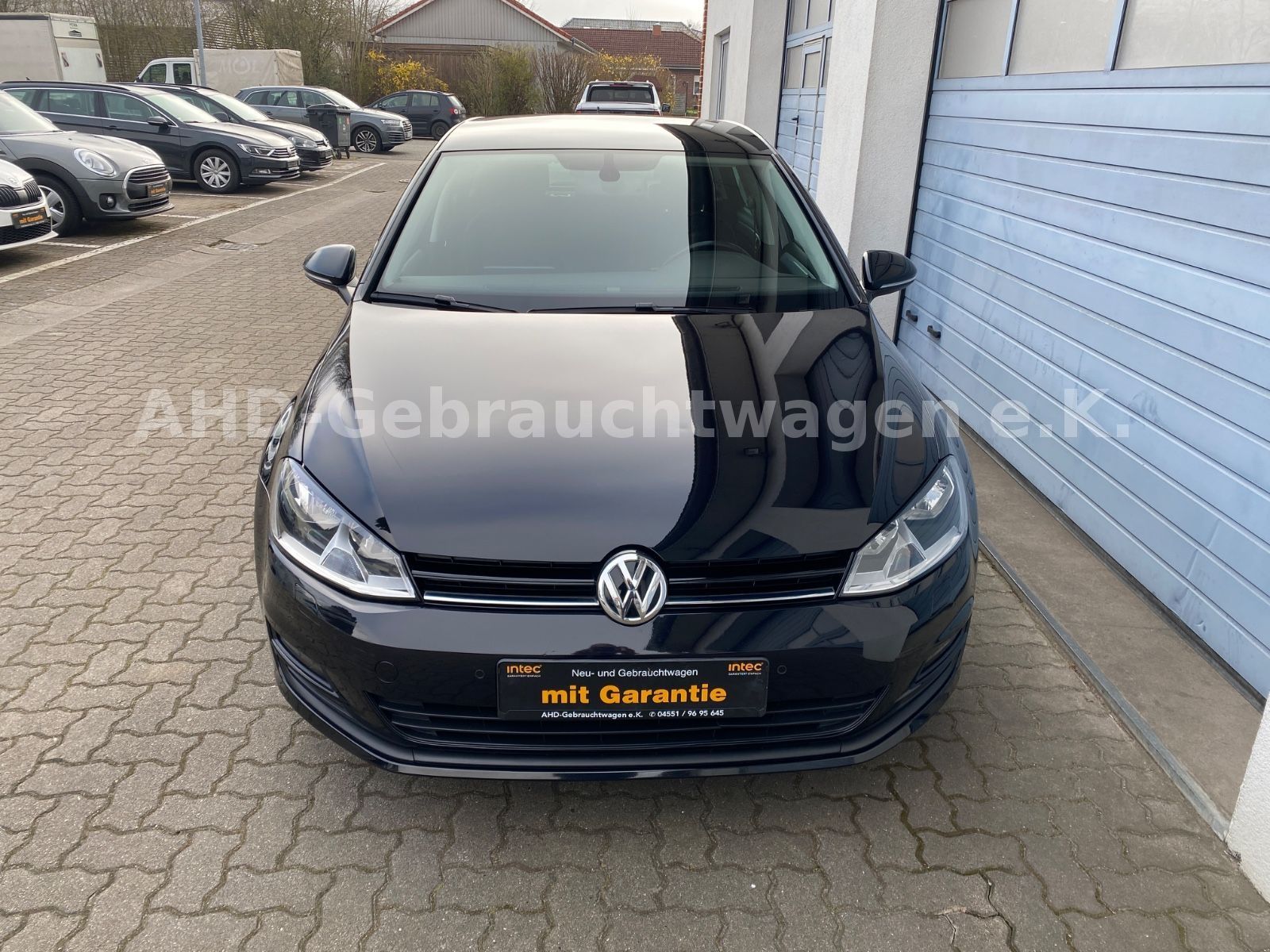 Fahrzeugabbildung Volkswagen Golf VII 1.2 TSI Limousine " Sondermodell Cup "