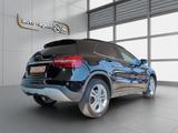 Mercedes-Benz  4MATIC Style /Offroad Pak./LED/Navi/Kamera - Mercedes-Benz GLA-Klasse: Style