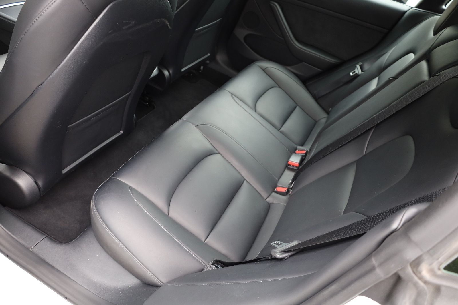 Tesla Model 3 Performance Dual AWD Long Range 20Zoll foto 15