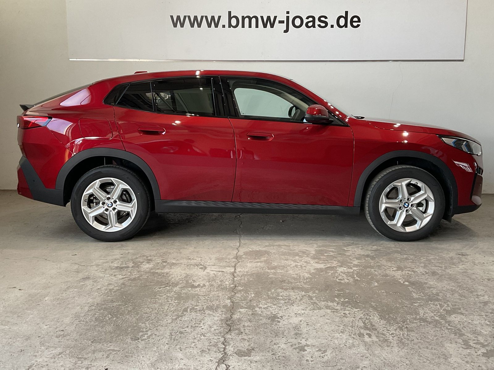 Fahrzeugabbildung BMW X2 sDrive20i |Glasdach |Head-Up Display |18 " LM