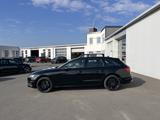 Audi A4 Avant 40 2.0 TDI S tronic Advanced Blackline  - Audi: B2