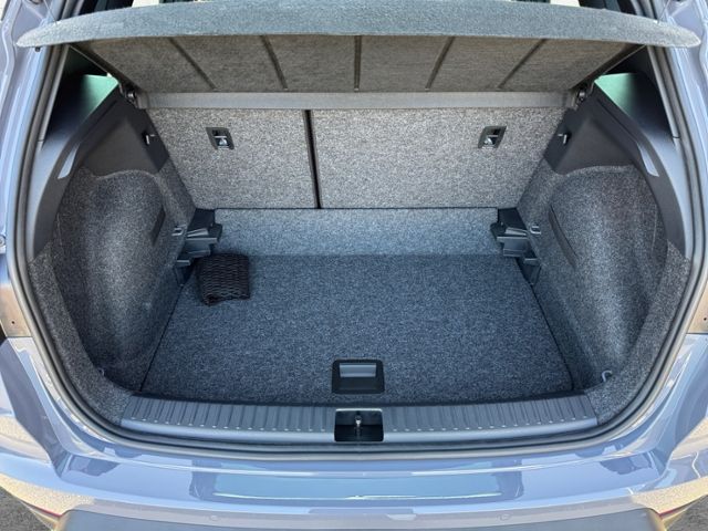 Fahrzeugabbildung SEAT Arona FR Black Edition 1.0 TSI DSG KLIMA LED NAV