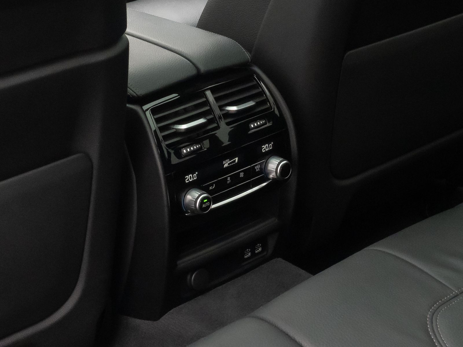 Fahrzeugabbildung BMW 530d MSport HUD DAB Kamera AHK Panorama HiFi 19"