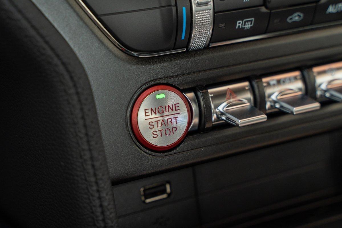Ford Mustang GT Fastback 5.0 V8 450ch - Manuelle - Version EU - 1 ère main -  utilisé exclusivement en été