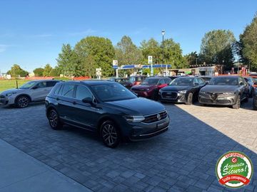 Volkswagen Tiguan - 6