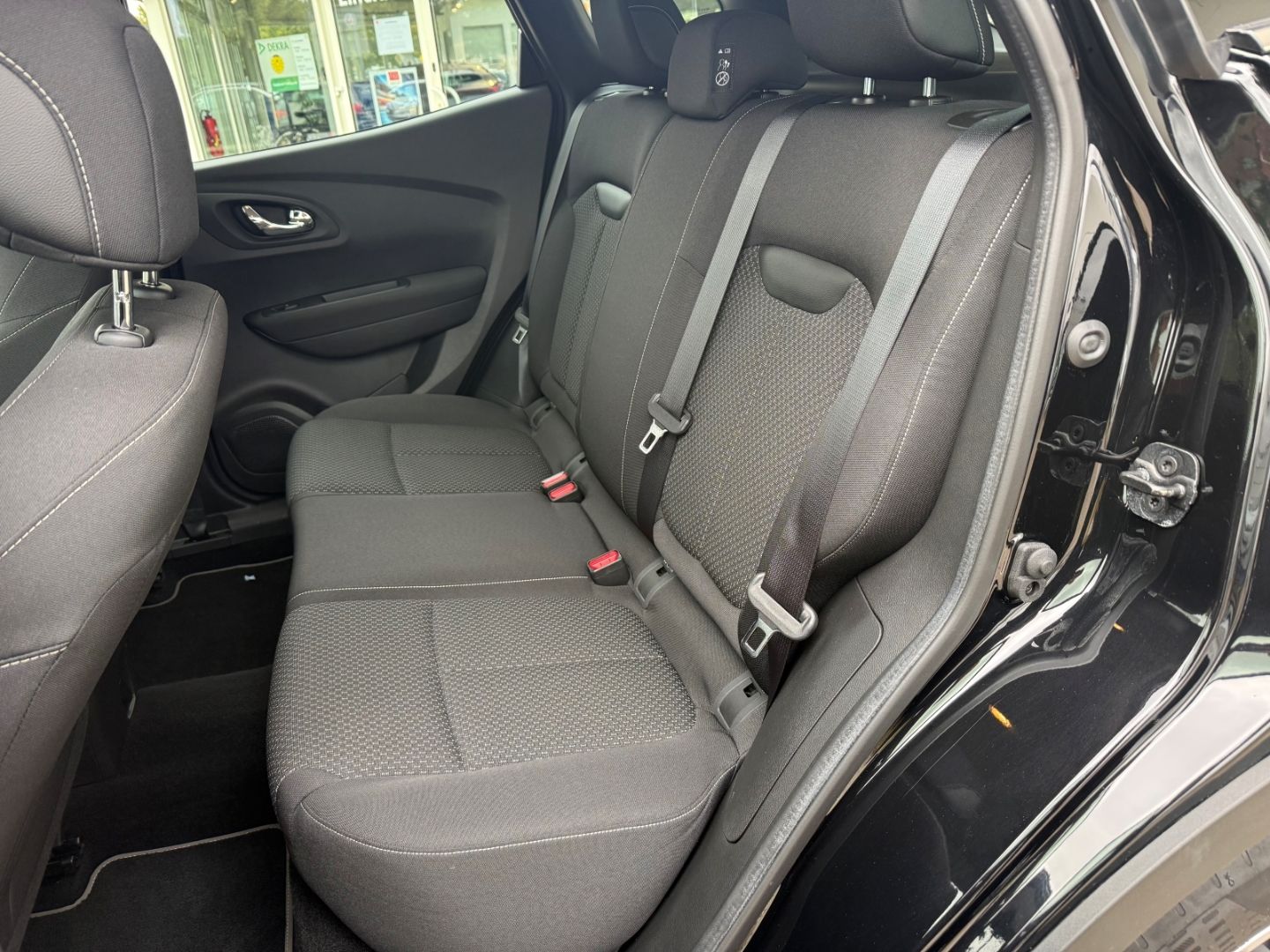 Fahrzeugabbildung Renault Kadjar Experience AHK CarPlay Temp klima Keyless