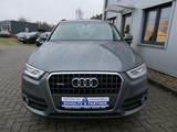 Audi Q3 2.0 TDI quattro // Scheckh., AHK, PDC, Navi - Audi Q3 Gebrauchtwagen in Hamburg
