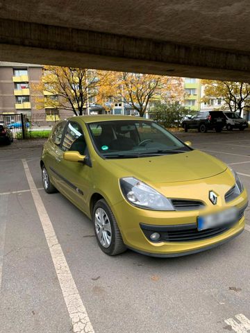 Renault clio 1.6 16V TÜV 10 2025