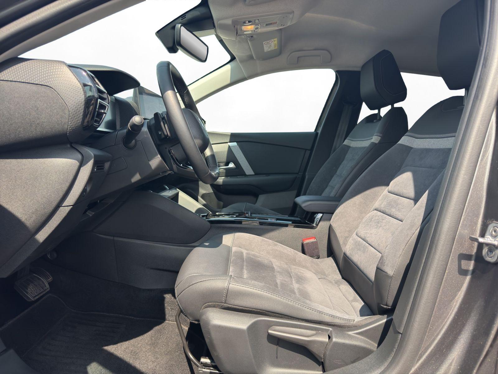 Citroën C4 PT130 EAT8 Max Kamera vorn/hinten PDC ACC SHZ