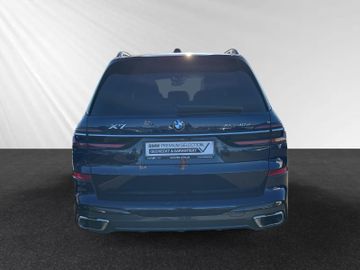 BMW X7 - 7