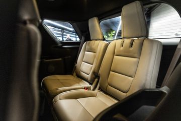 Ford Explorer - 8
