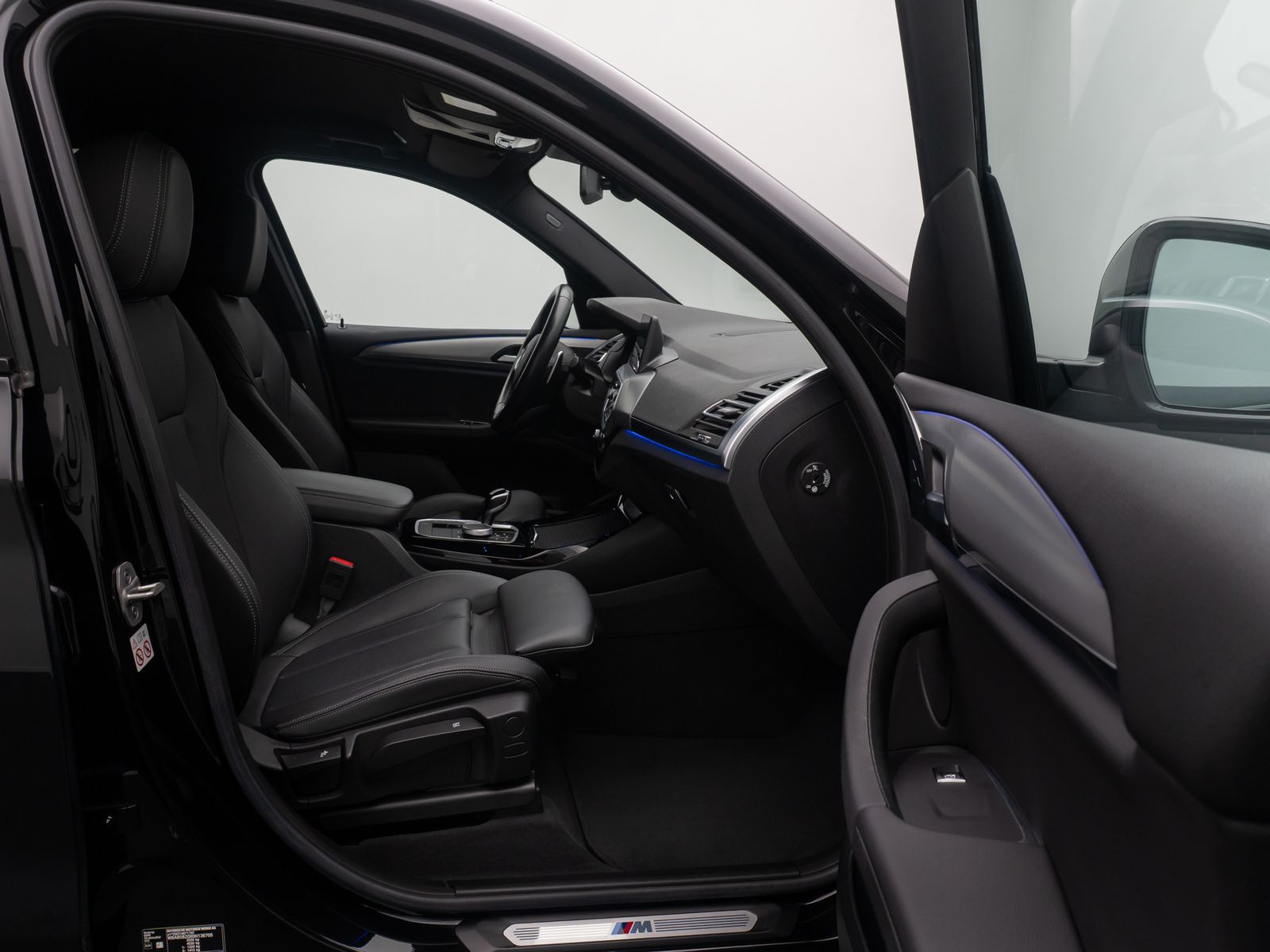 Fahrzeugabbildung BMW X3 xD30d M Sport Laser DAB Kamera HUD DisplayKey