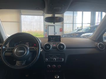 Audi A1 design *Klima*Navi*Xenon*SZHZ*
