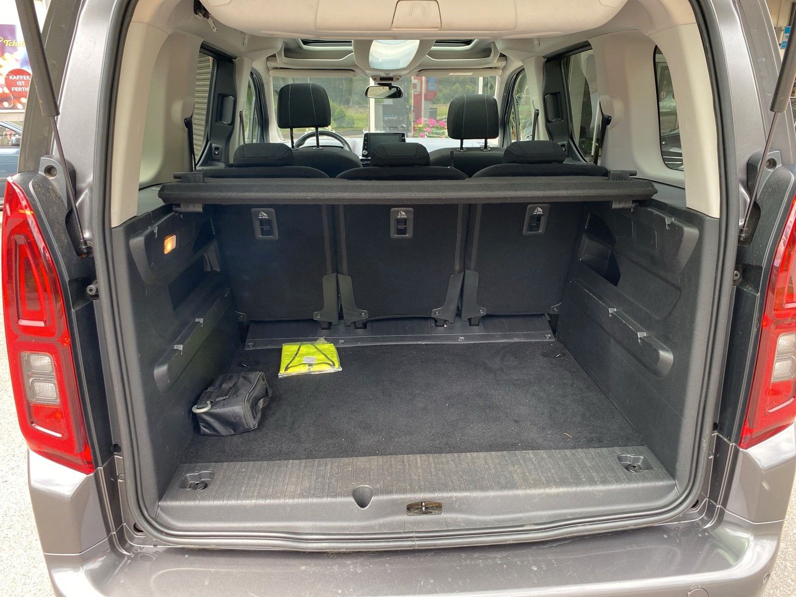 Fahrzeugabbildung Opel Combo Life E Innovation