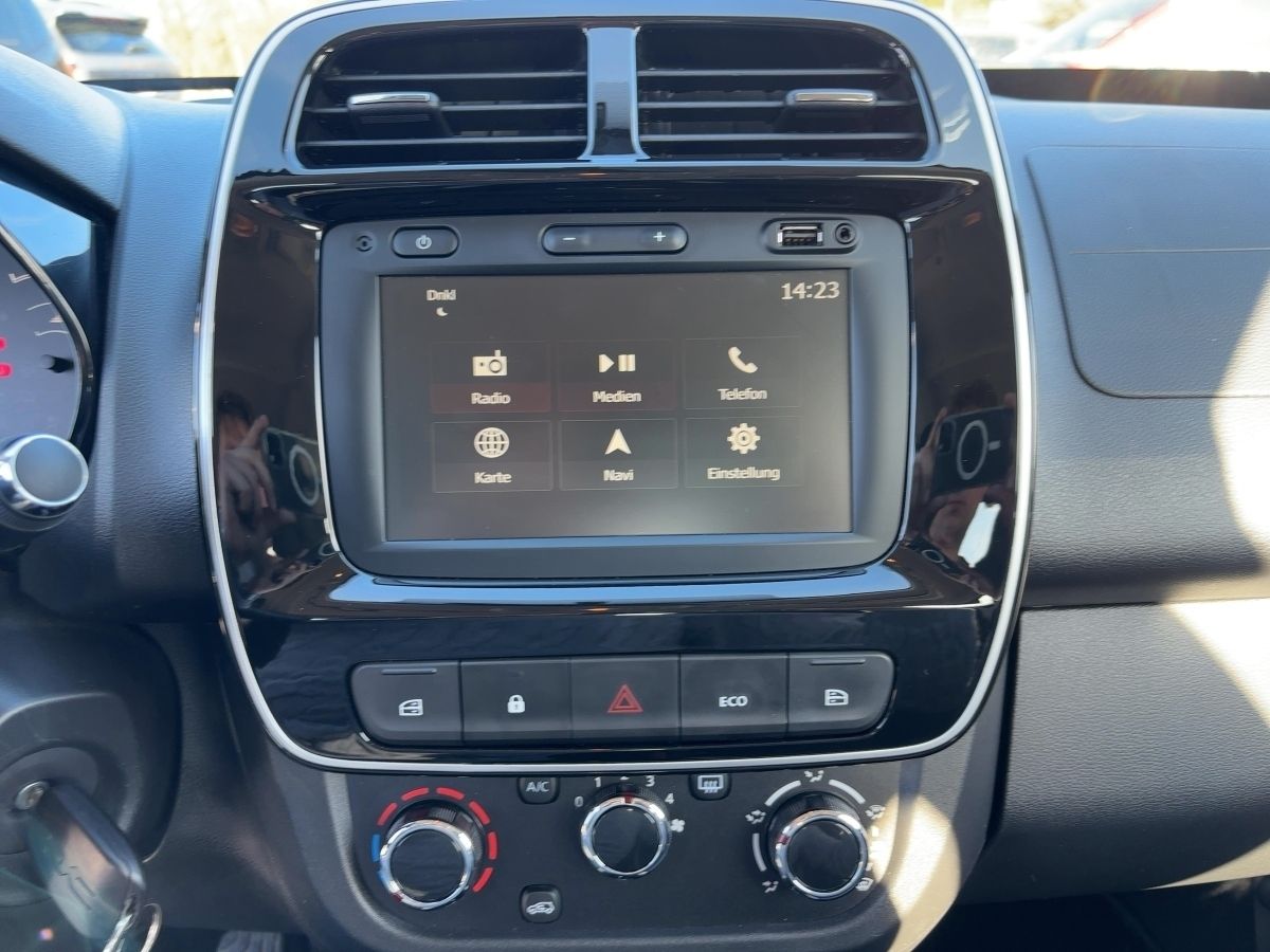 Fahrzeugabbildung Dacia Spring Essential 45 Kamera Klima CCS