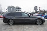 BMW 530i Sport Line*xDrive*Kamera*Panorama*8 Fach - BMW 5er Reihe: Kombi, Xdrive