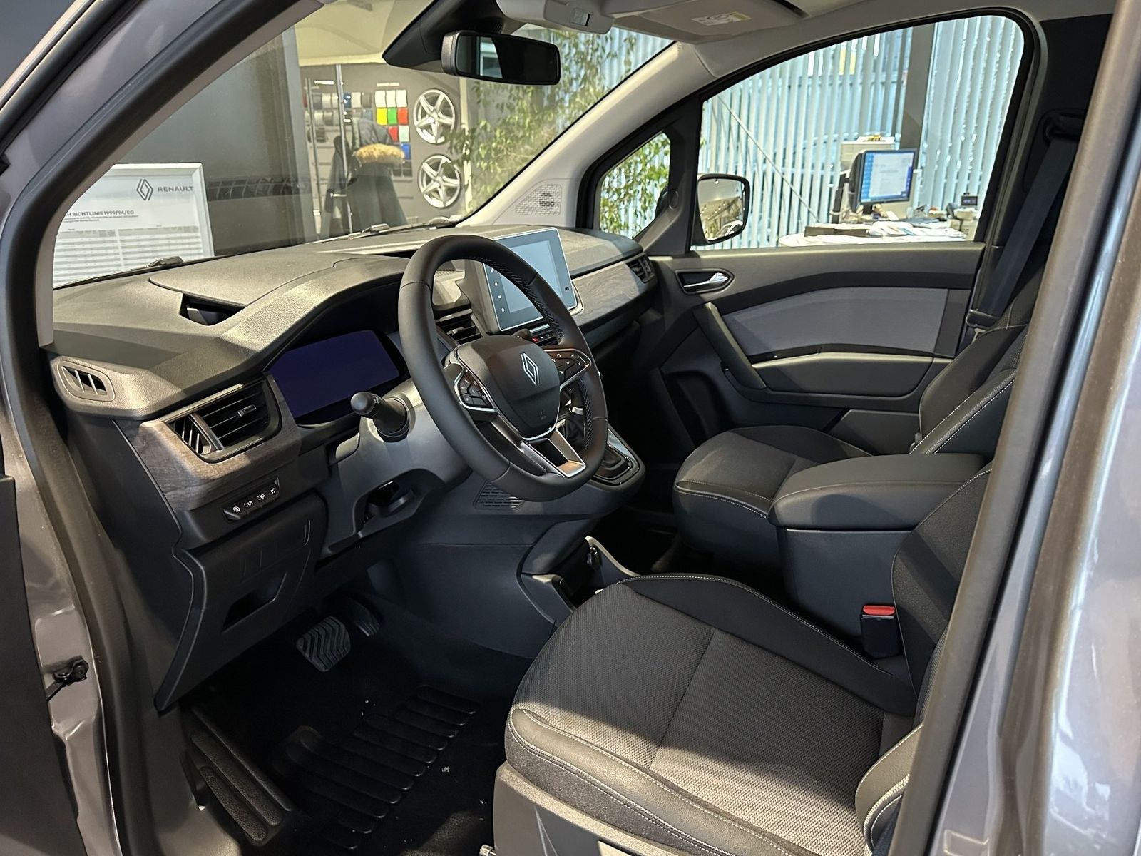 Fahrzeugabbildung Renault Kangoo GRAND TECHNO TCe 130 EDC Aktion Dezember