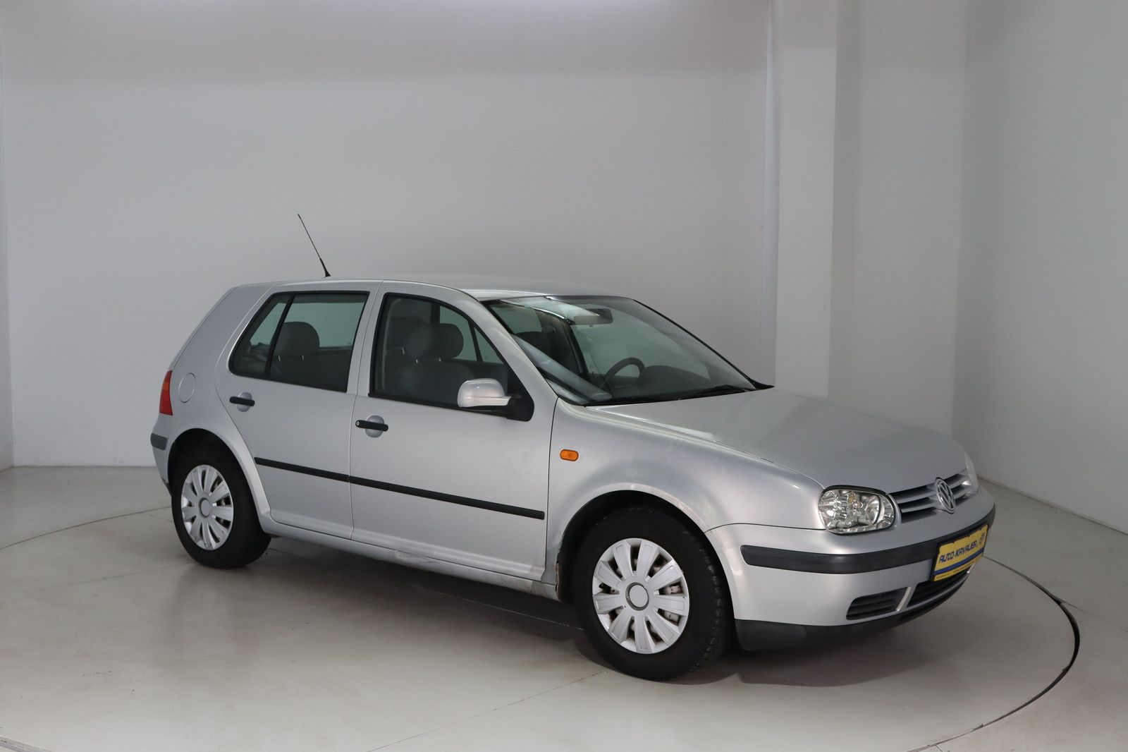 Fahrzeugabbildung Volkswagen Golf 1.6 * Klima *